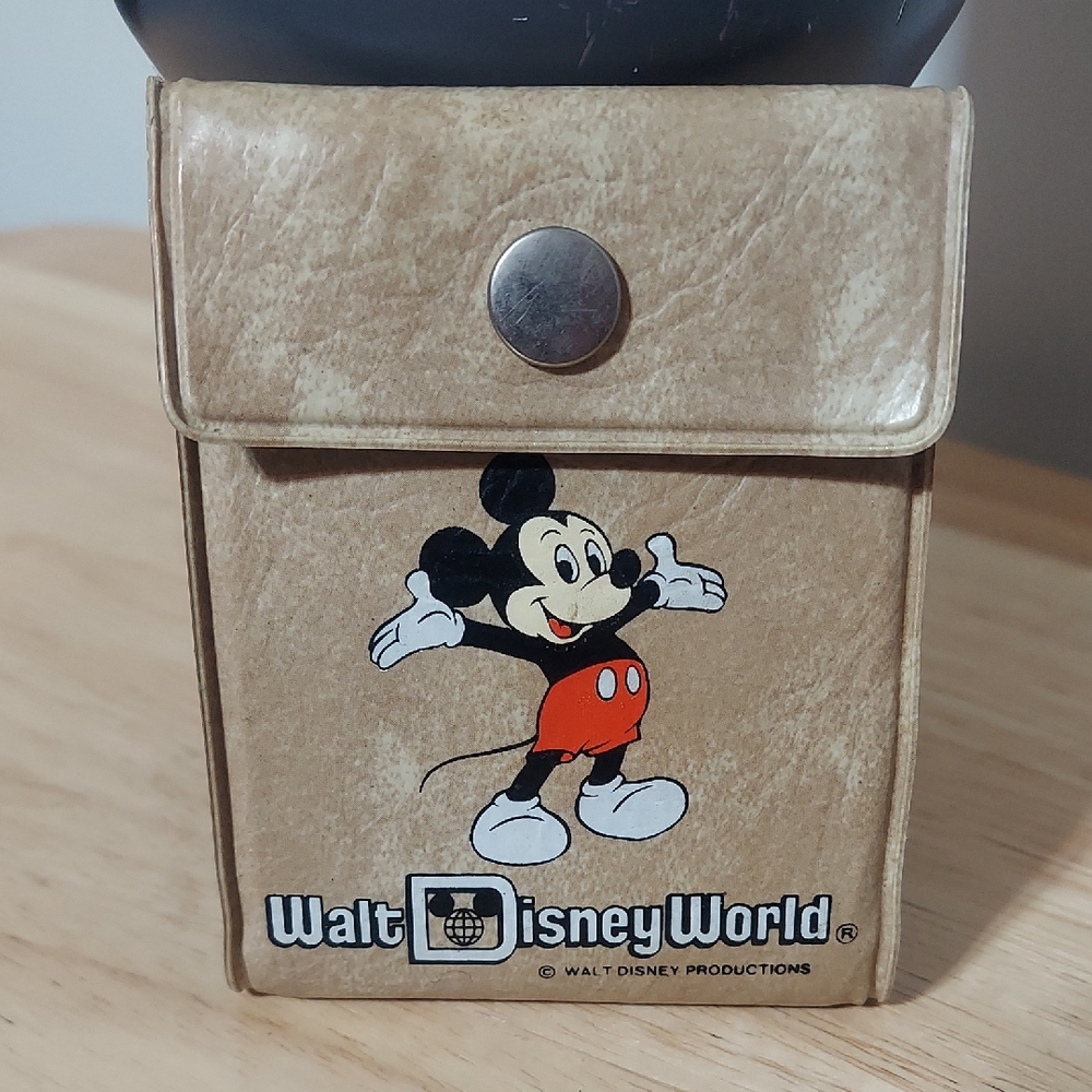 Vintage Walt Disney World Mickey Mouse Wallet 80s Souvenir Tan Snap Closure